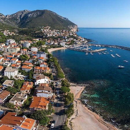 Yellowhouse Apartman Cala Gonone Kültér fotó