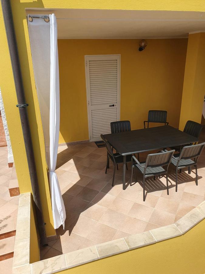 Yellowhouse Apartman Cala Gonone Kültér fotó