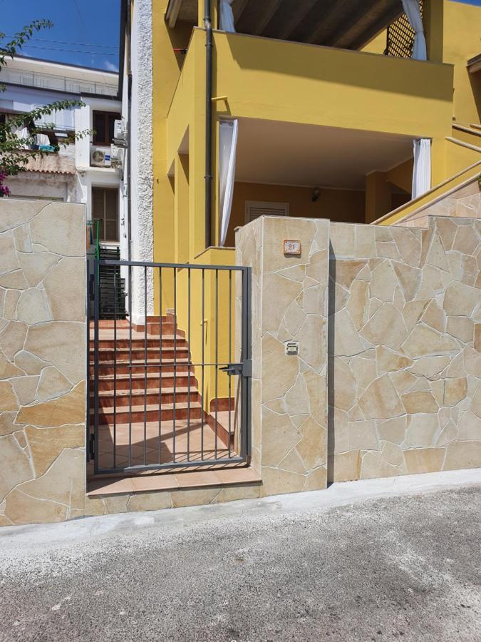 Yellowhouse Apartman Cala Gonone Kültér fotó