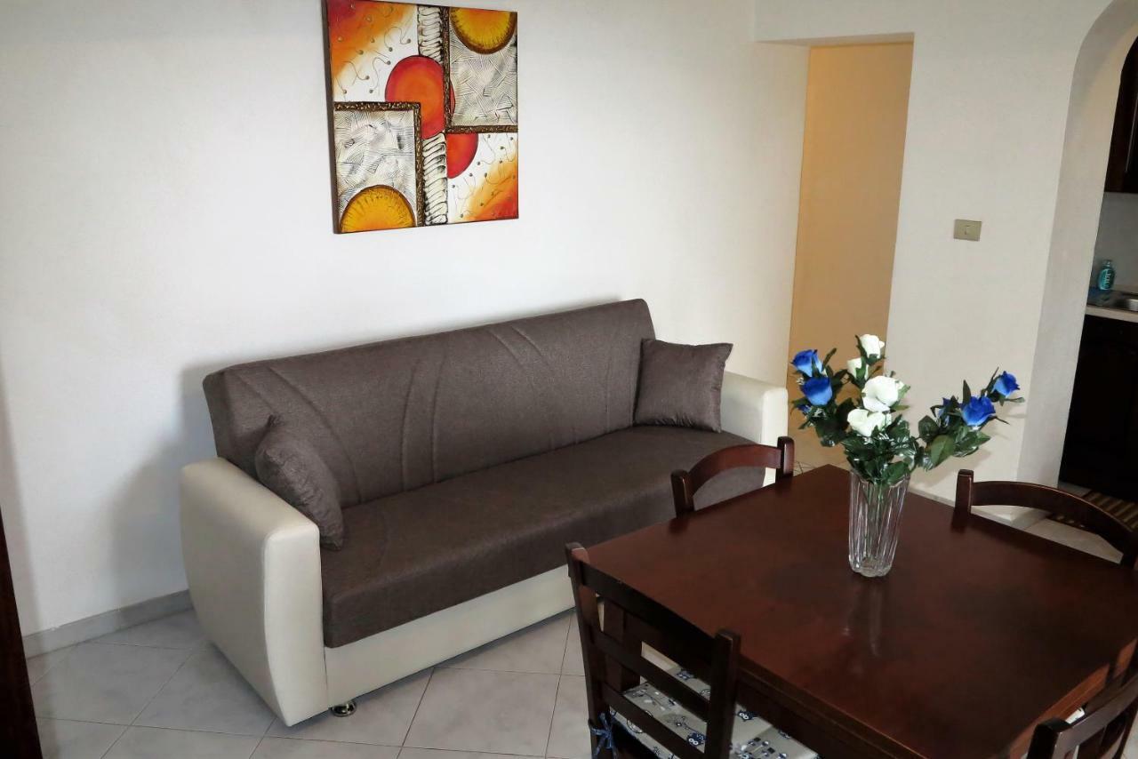 Yellowhouse Apartman Cala Gonone Kültér fotó