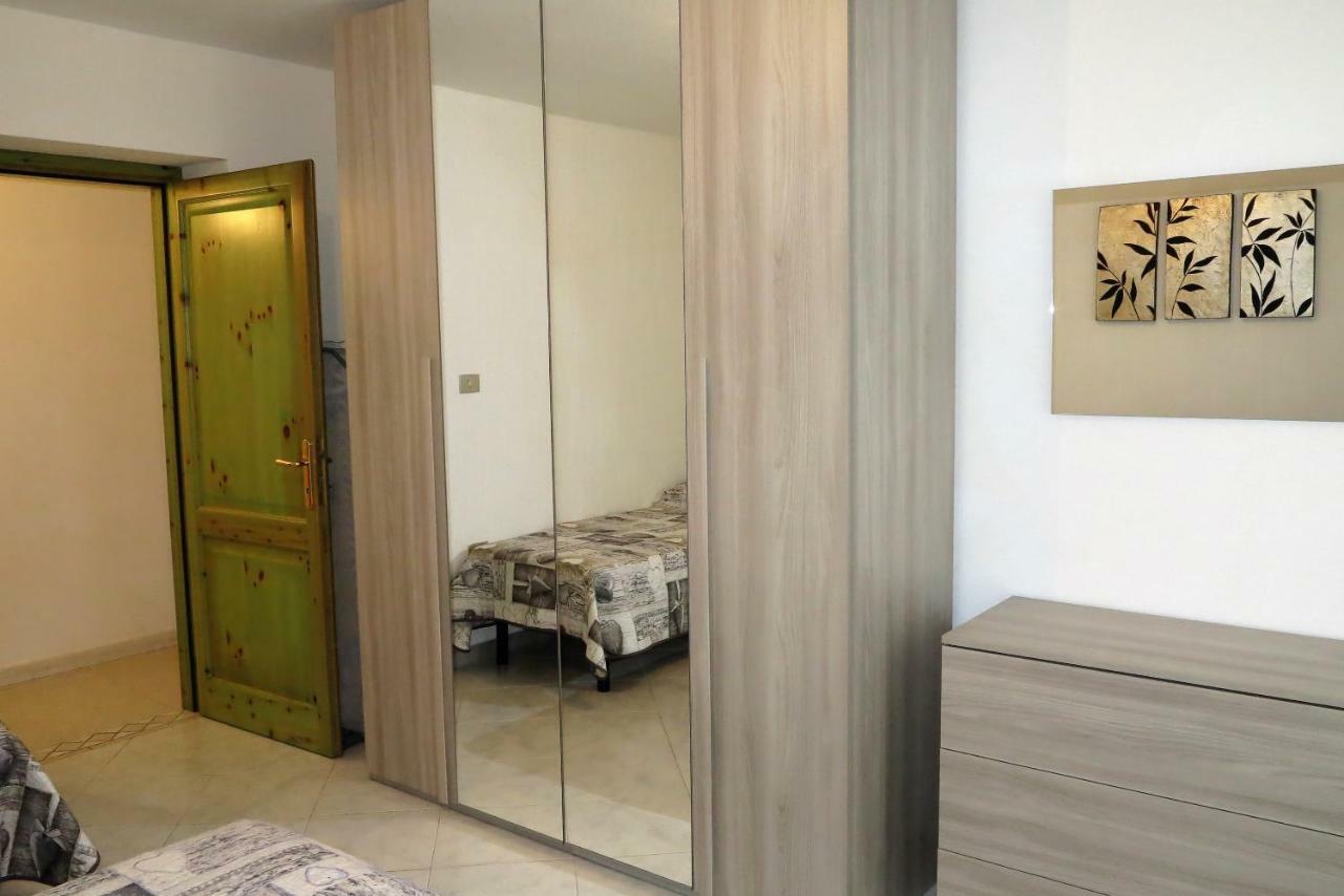 Yellowhouse Apartman Cala Gonone Kültér fotó