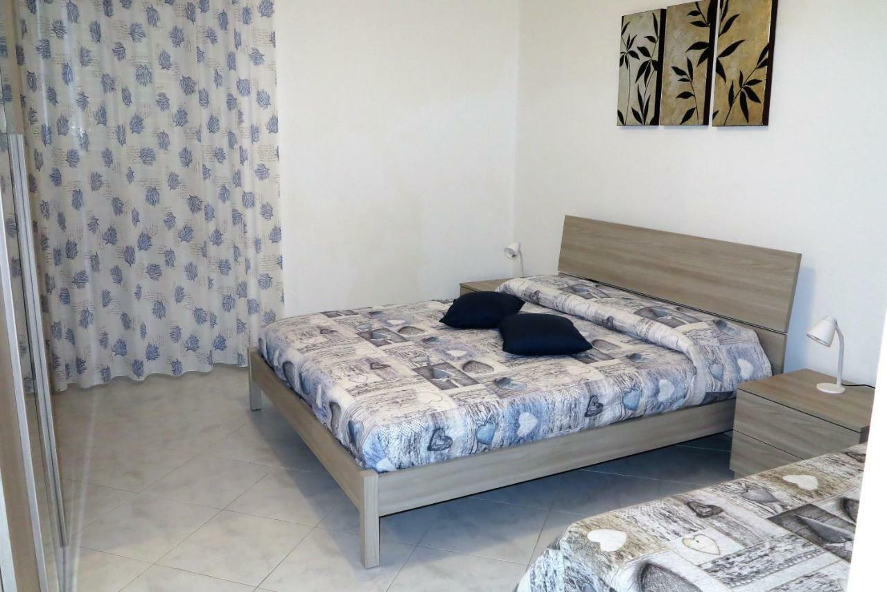 Yellowhouse Apartman Cala Gonone Kültér fotó